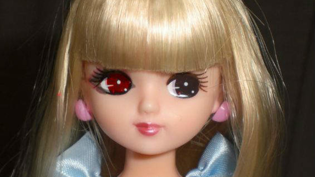 リカちゃん人形を半顔メイク ゴスメイクを無料ツールで体験 Gothic Base