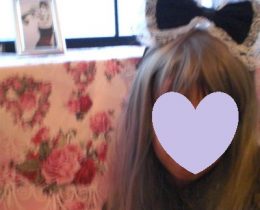 調子に乗ってウィッグコス遊び★宅配便の音に過敏になる