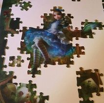 「ディアアリス」ゴシックな暗闇で光るお耽美パズル